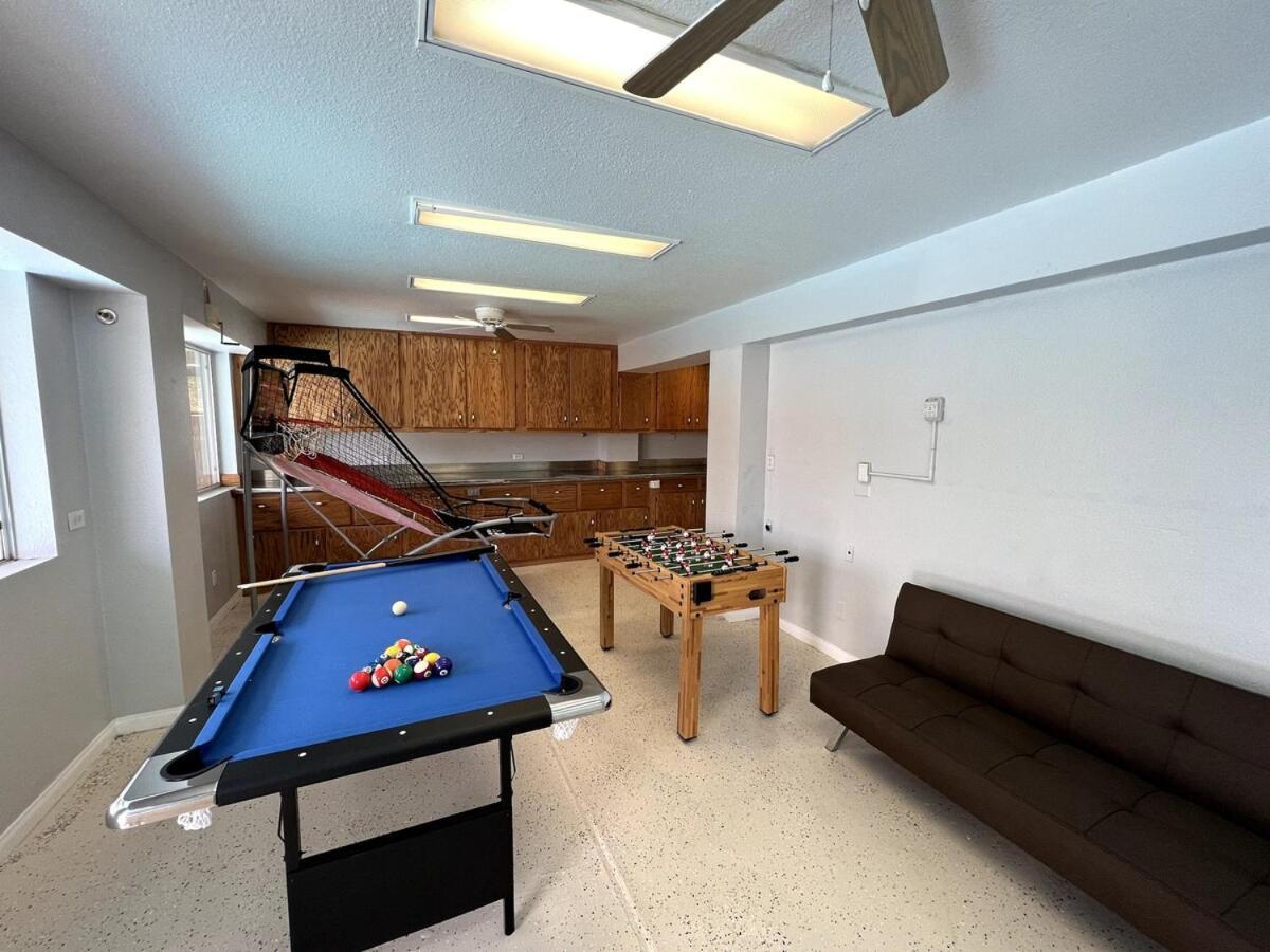 Big 4 Bedroom With A Pool Сasa de vacaciones *