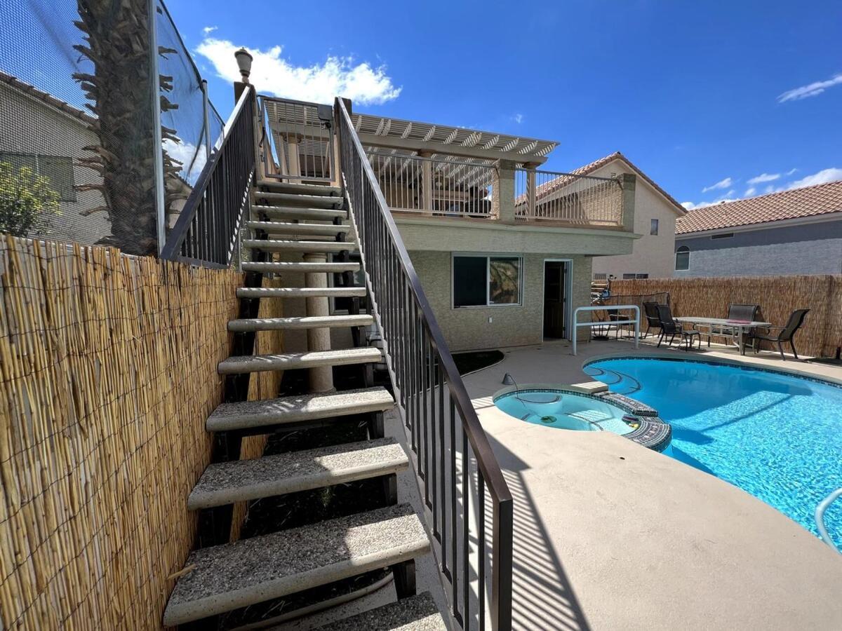 Big 4 Bedroom With A Pool * Las Vegas