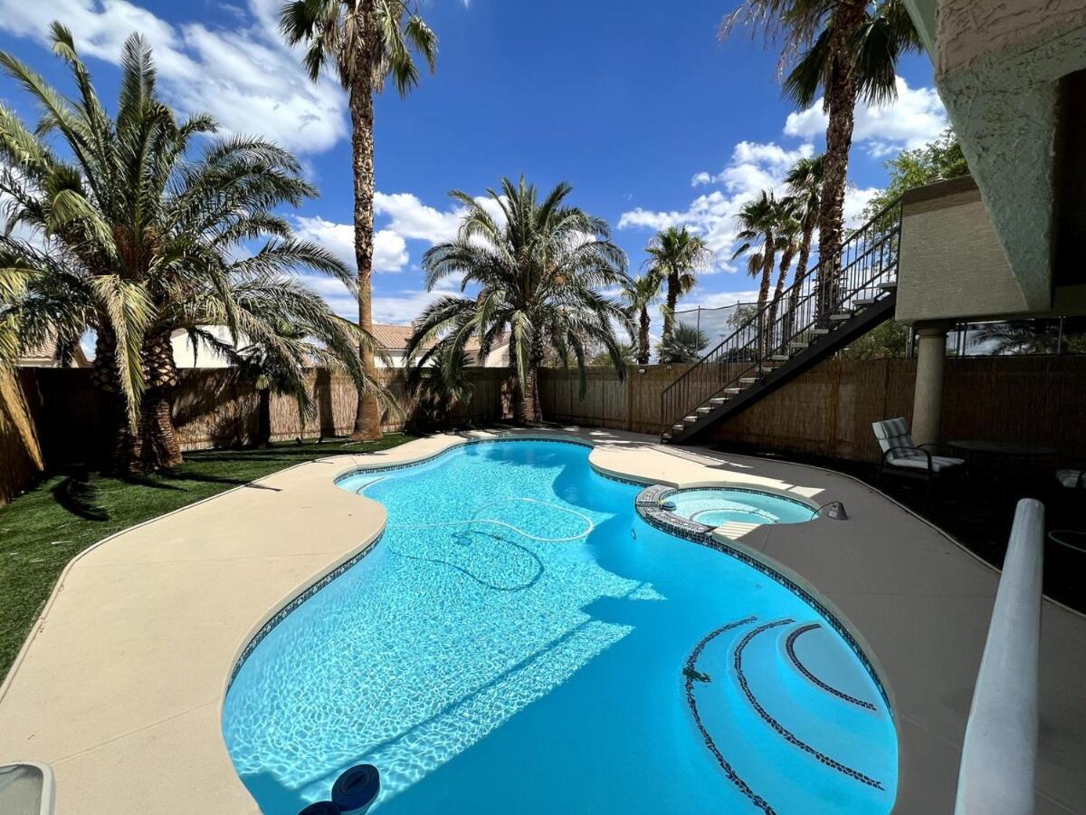 Сasa de vacaciones Big 4 Bedroom With A Pool *