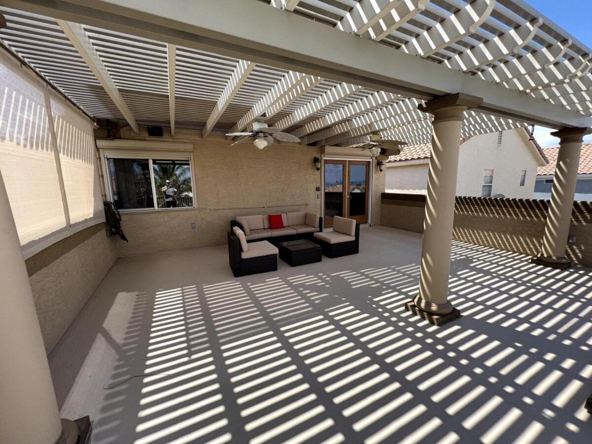 Сasa de vacaciones Big 4 Bedroom With A Pool Las Vegas